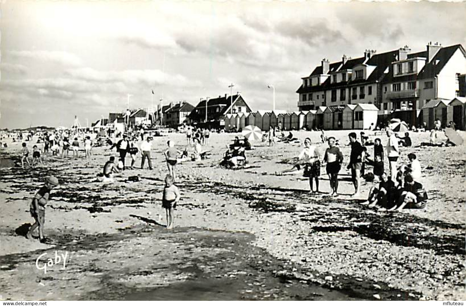 14* COURSEULLES SUR MER  Plage (CPSM 9 X 14cm)    RL,1108 - Otros & Sin Clasificación