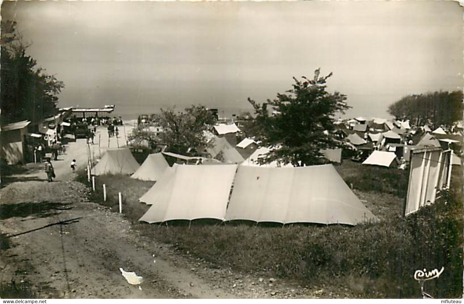 14* TROUVILLE Camping  (CPSM 9 X 14cm)  RL,1022 - Trouville