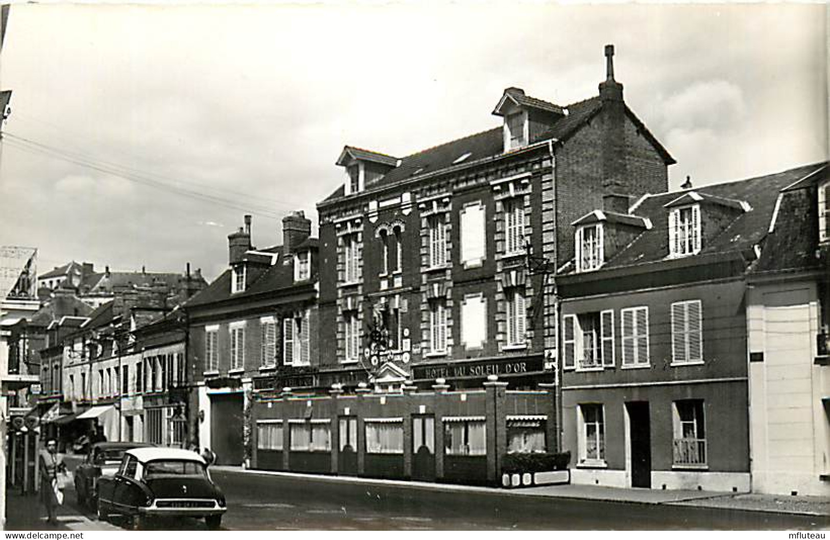 27* GAILLON  Hotel Soleil D Or  CPSM(9x14cm)     RL02,0463 - Autres & Non Classés