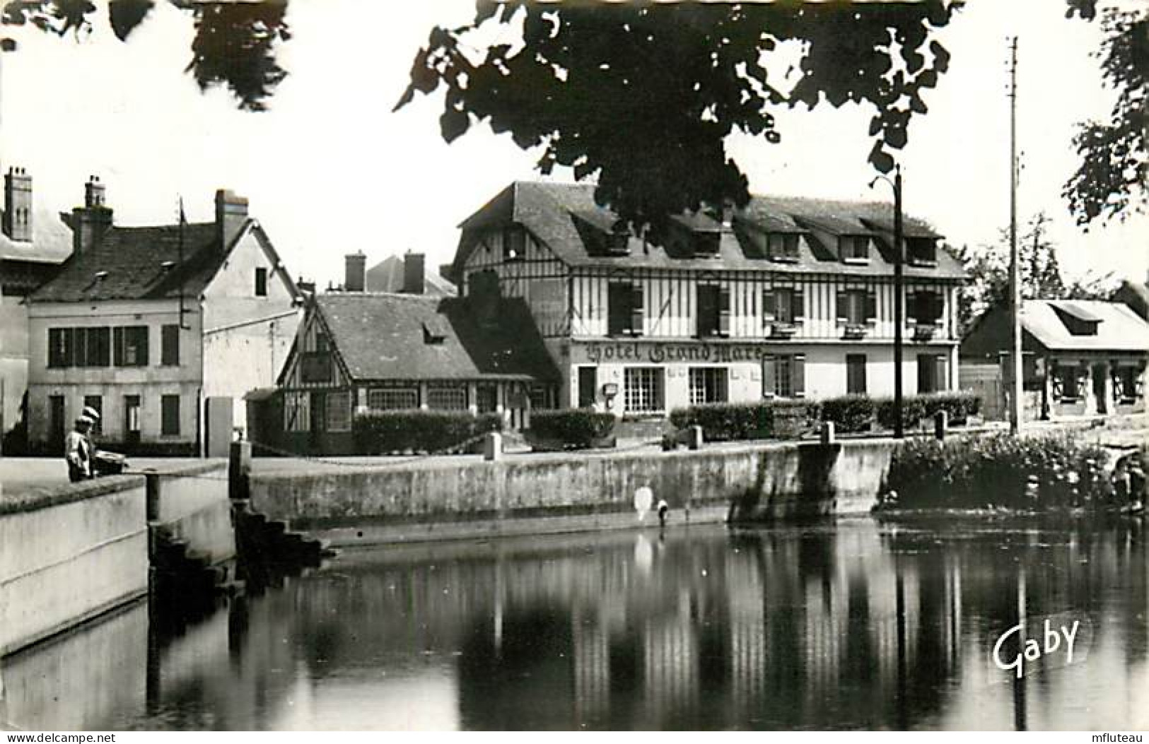 27* LES CONCHES Hotel De La Grande Mare CPSM(9x14cm)      RL02,0418 - Autres & Non Classés