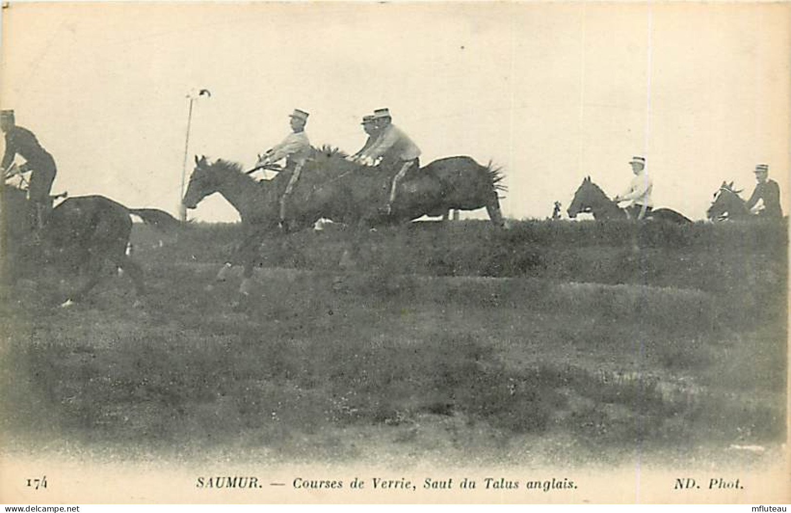 49* SAUMUR   Talus Anglais  RL03,1098 - Andere & Zonder Classificatie