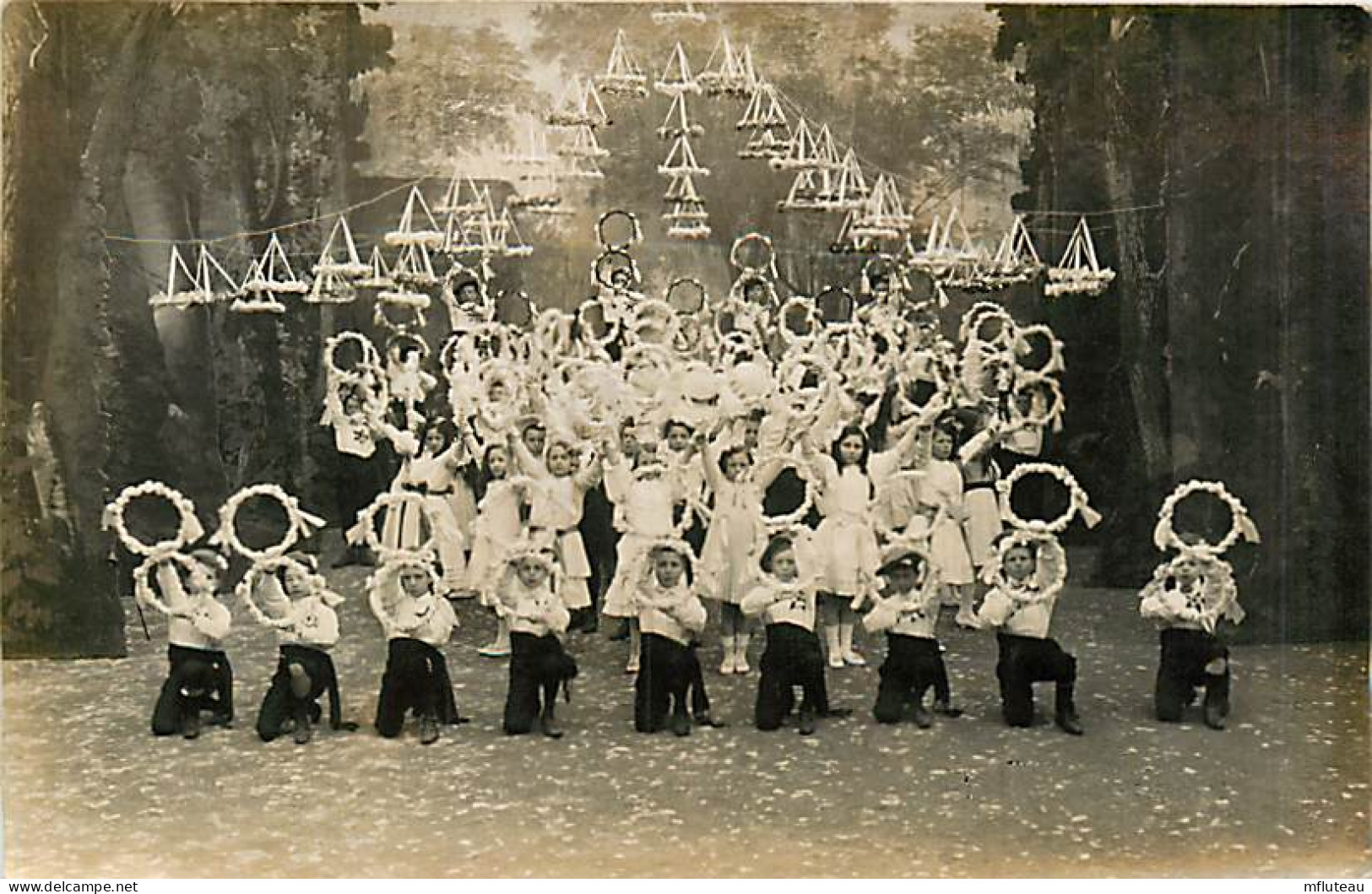 60* CLERMONT  Carte Photo  -  Spectacle Enfants       RL05.0830 - Danses