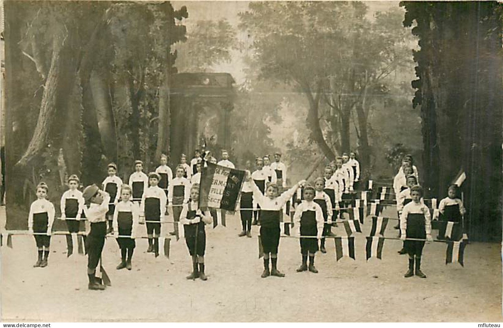 60* CLERMONT  Carte Photo  -  Spectacle Enfants  « jeunesse Populaire »     RL05.0818 - Danze