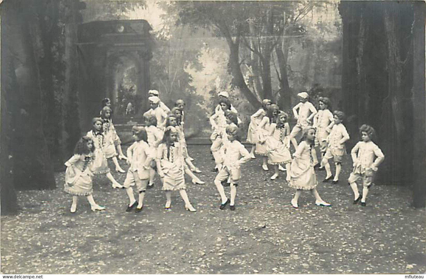 60* CLERMONT  Carte Photo  -  Spectacle Enfants       RL05.0868 - Danses