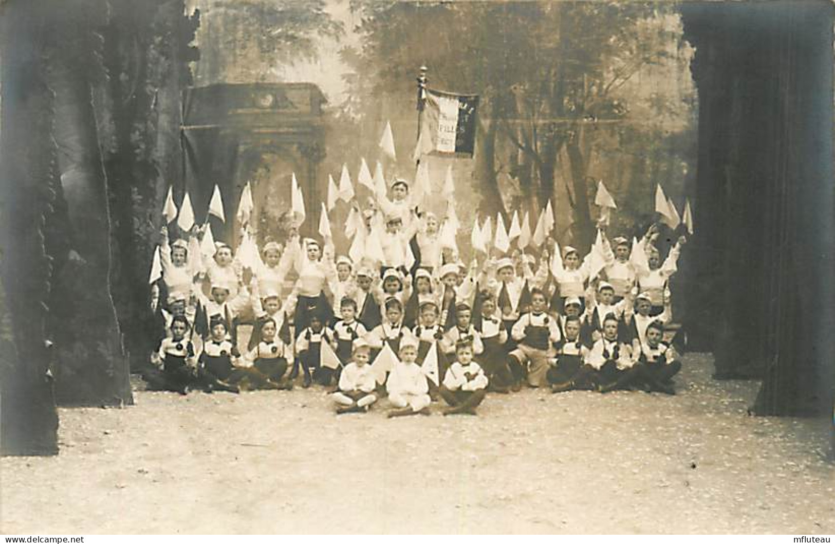 60* CLERMONT  Carte Photo  -  Spectacle Enfants «       RL05.0854 - Dances