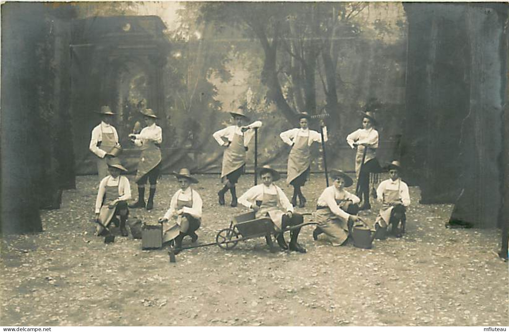 60* CLERMONT  Carte Photo  -  Spectacle Enfants       RL05.0855 - Danses