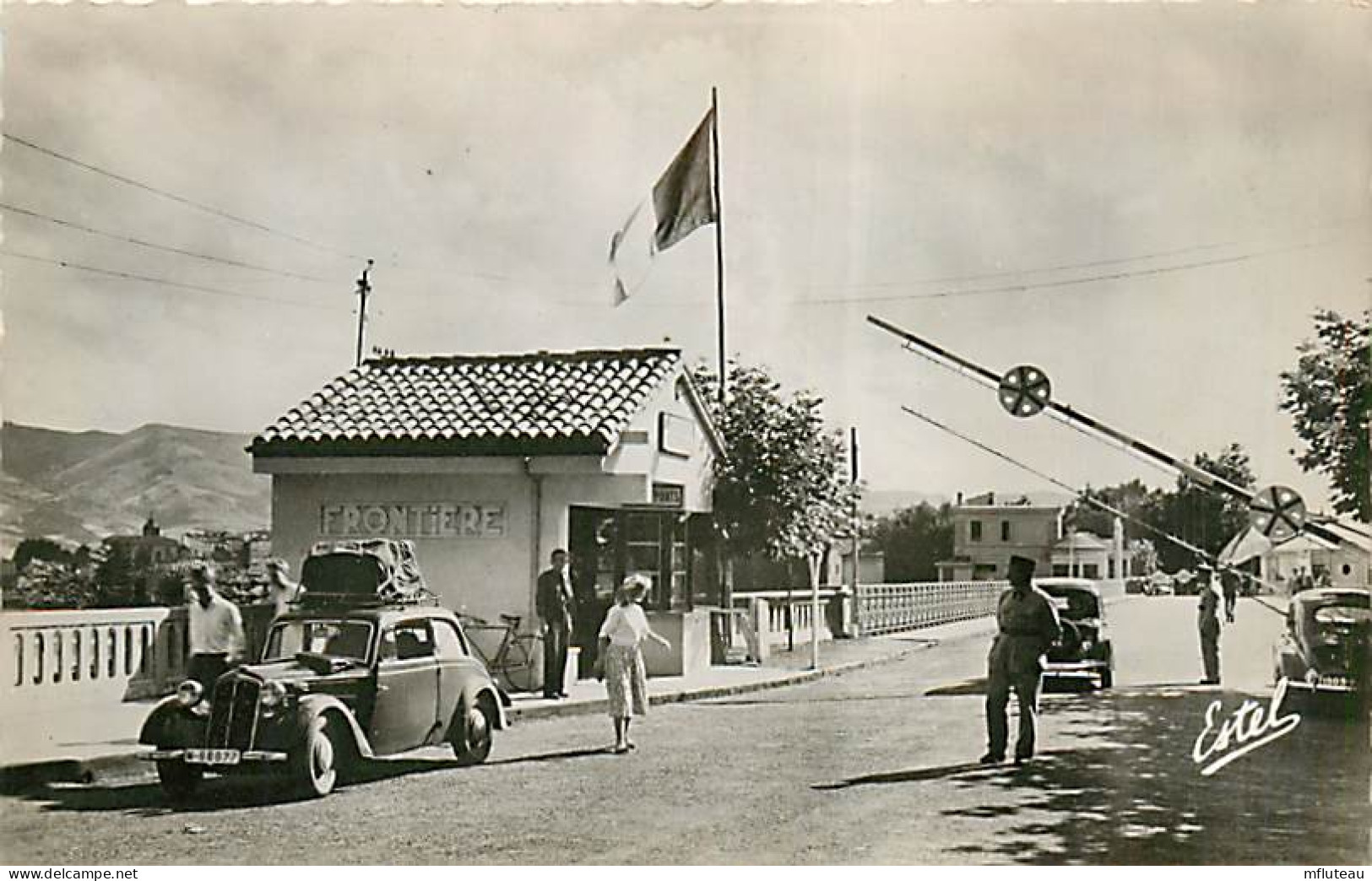 64* HENDAYE  Frontiere  (CPSM 8x14cm)             RL06.0125 - Hendaye