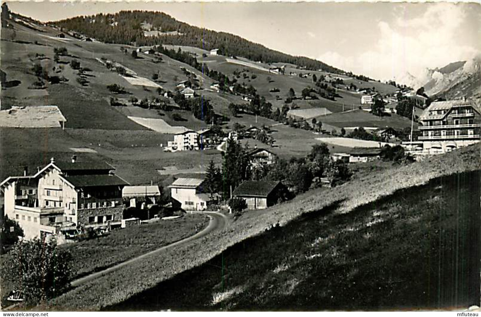 74* LA CLUSAZ  Vallee Des Confins    (CPSM 8x14cm)       RL06.1318 - La Clusaz