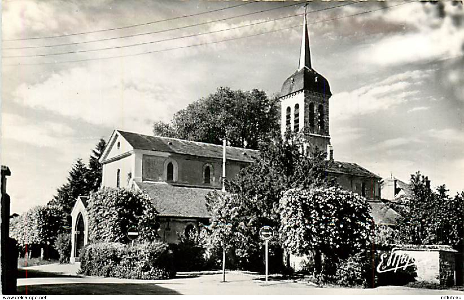 77* BOIS LE ROI  Eglise    (CPSM 9x14cm)  RL07.0729 - Bois Le Roi