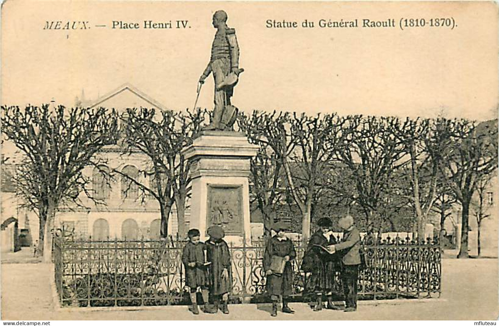 77* MEAUX  Place Henri IV -statue General Raoult     RL07.0681 - Meaux