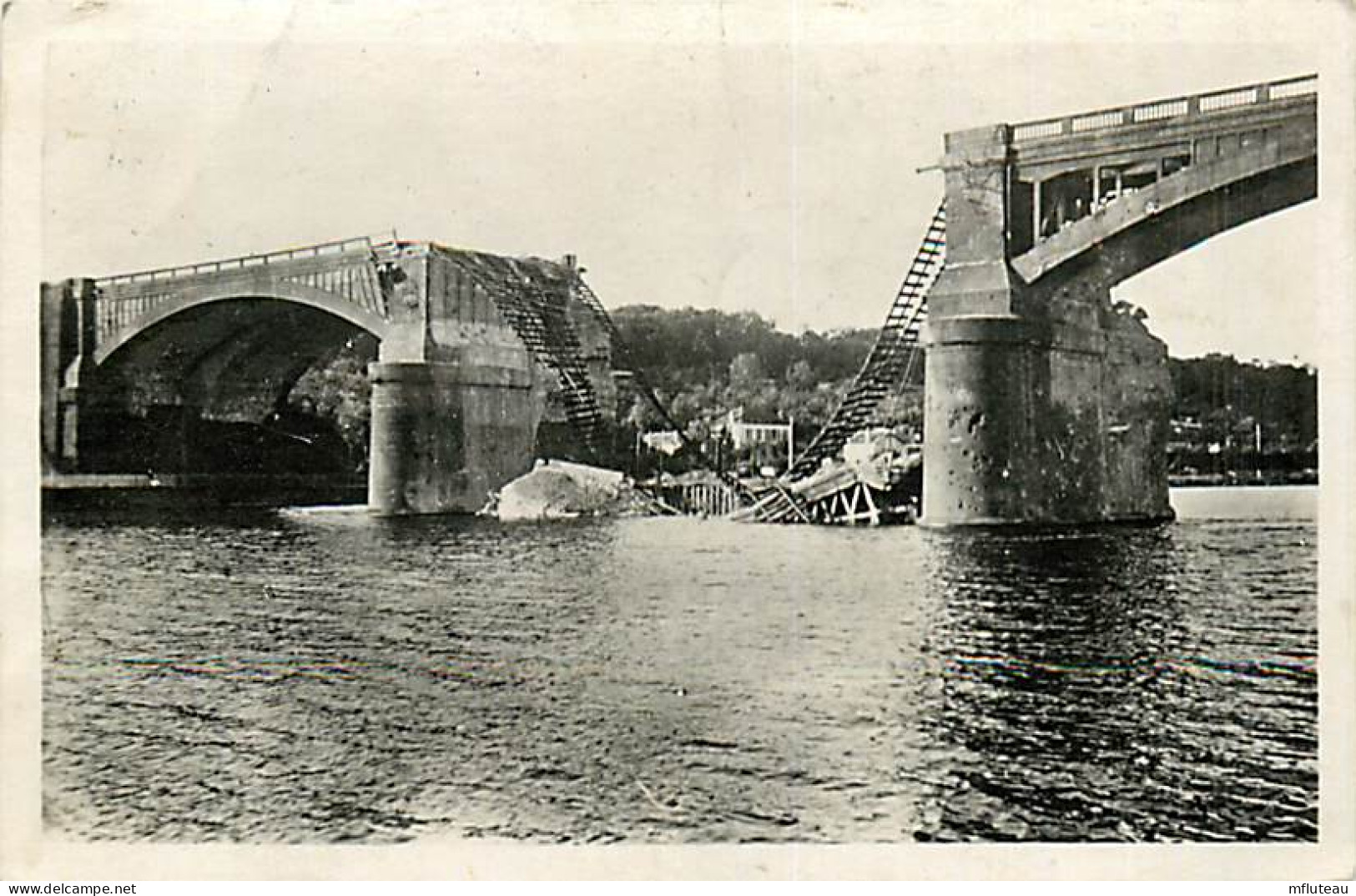 77* MELUN   Le Pont Du Mee (1944) WW2   RL07.1001 - Oorlog 1939-45