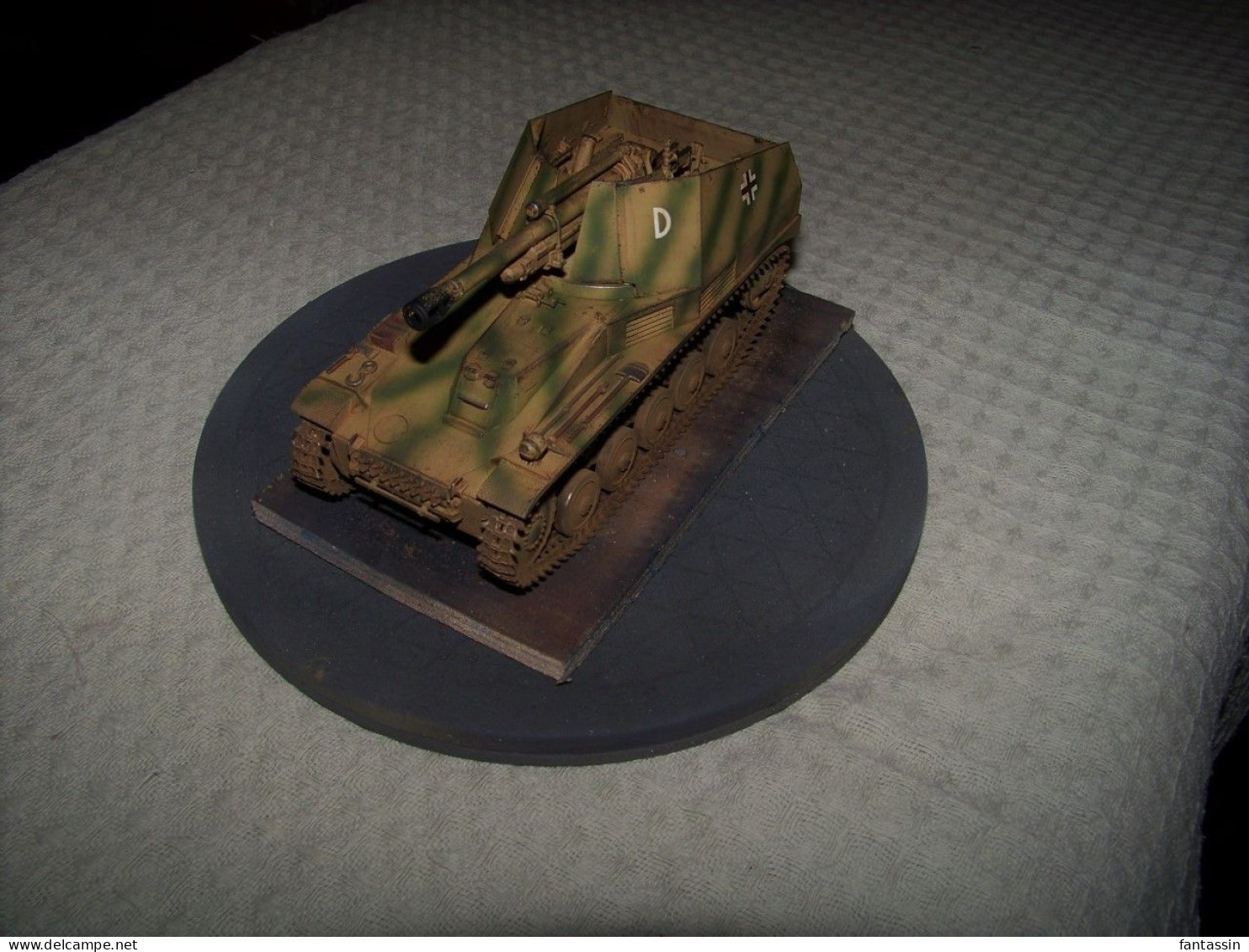 Maquette Du Char .." WESPE " Sd.Kfz.124..Normandie 1944 .aux 1/35 .. - Andere & Zonder Classificatie