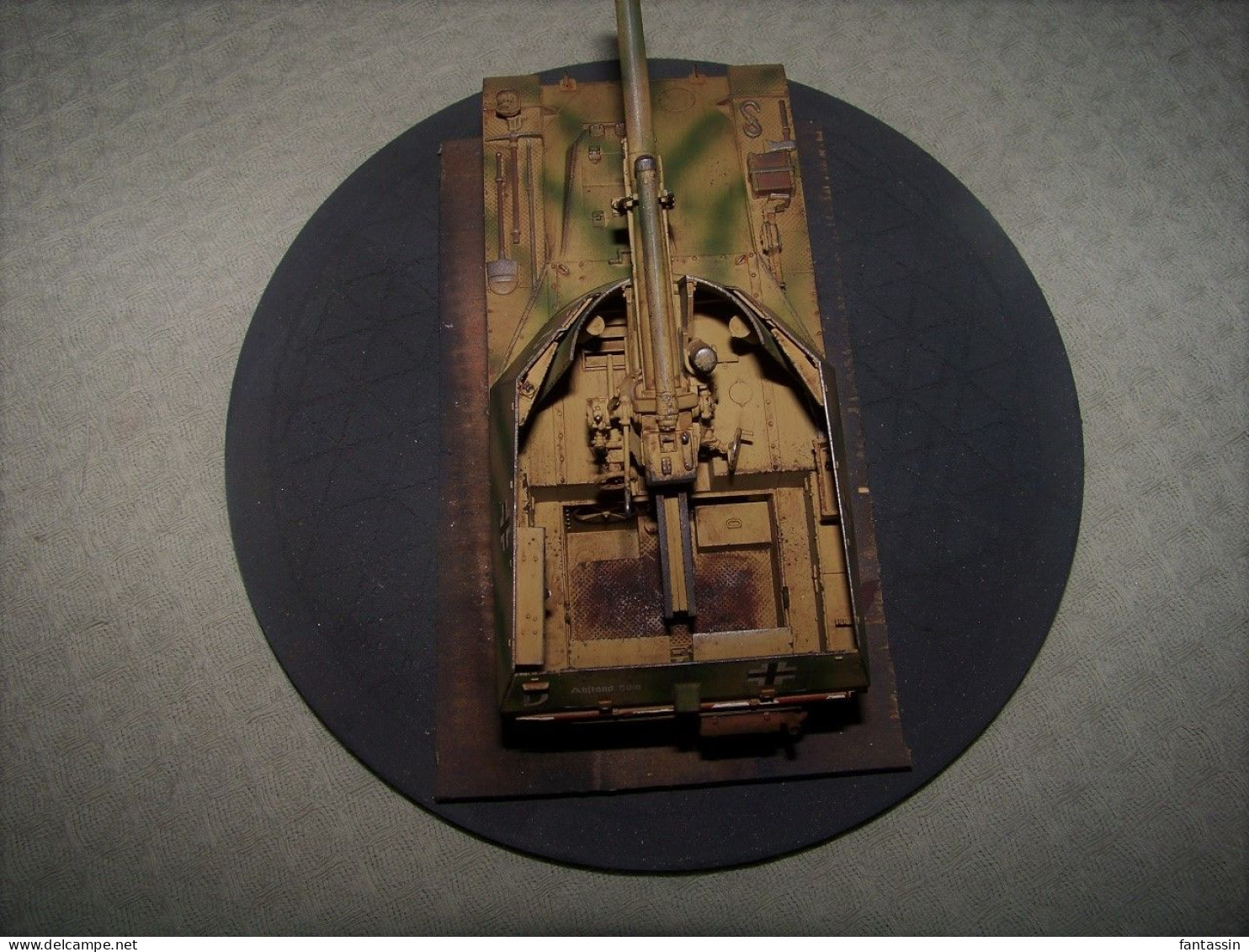 Maquette du char .." WESPE " Sd.Kfz.124..Normandie 1944 .aux 1/35 ..