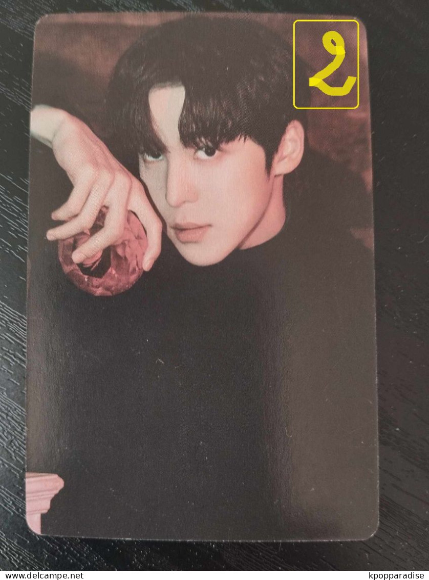 Photocard K POP Au Choix  ATEEZ 2024 Season's Greetings 8 Makes 1 Team Yunho - Other Products