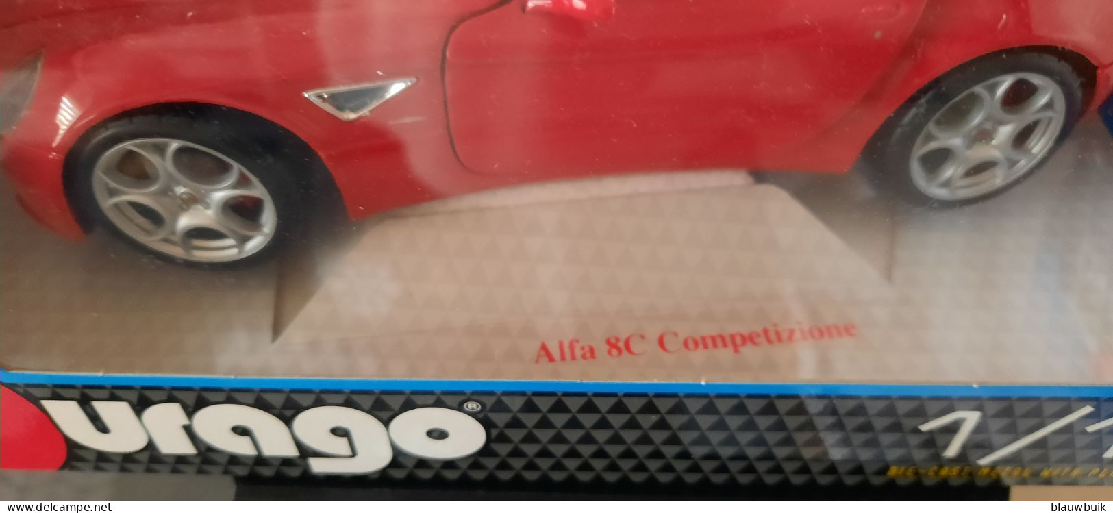 Bburago Alfa Romeo 8C Competizione Rood 1:18 - Burago