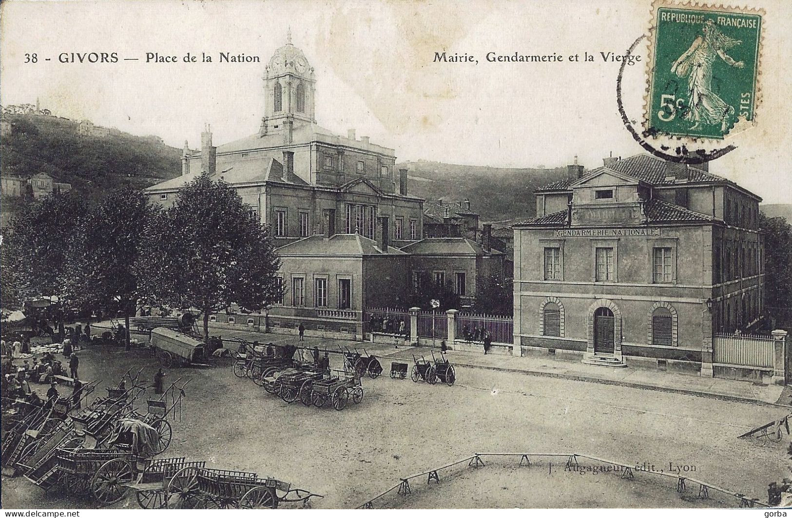 *CPA - 69 - GIVORS - Place De La Nation - Mairie, Gendarmerie Et La Vierge - Givors