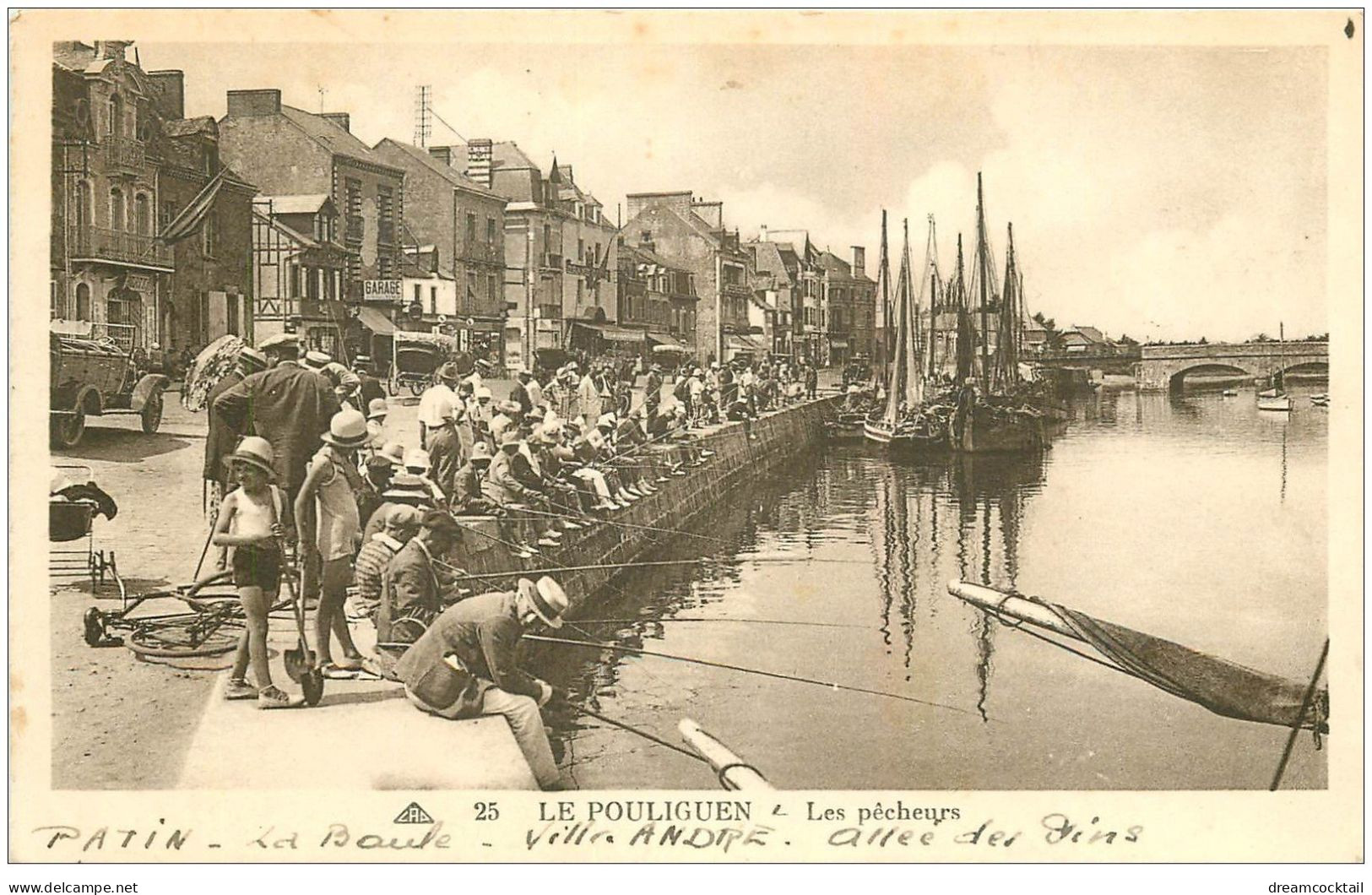 44 LE POULIGUEN. Les Pêcheurs à La Ligne Sur Les Quais Du Port 1934 - Le Pouliguen