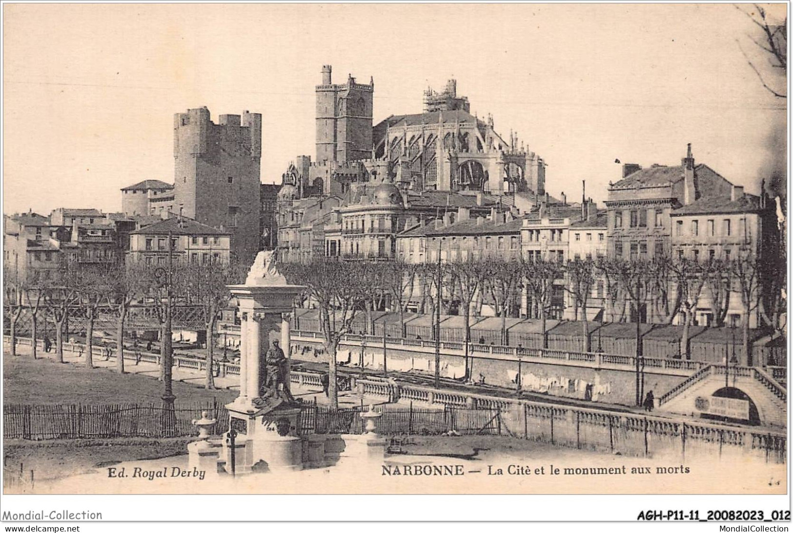 AGHP11-0759-11 - NARBONNE - La Cité Et Le Monument Aux Morts - Narbonne