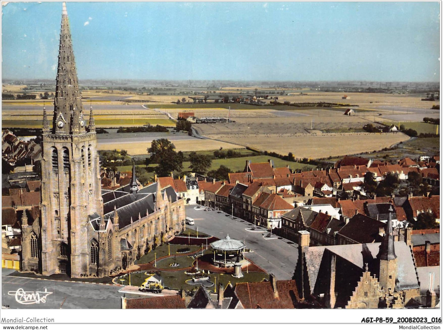 AGIP8-59-0588 - HONDSCHOOTE - L'eglise Et Le Nouveau Jardin VUE AERIENNE - Hondshoote