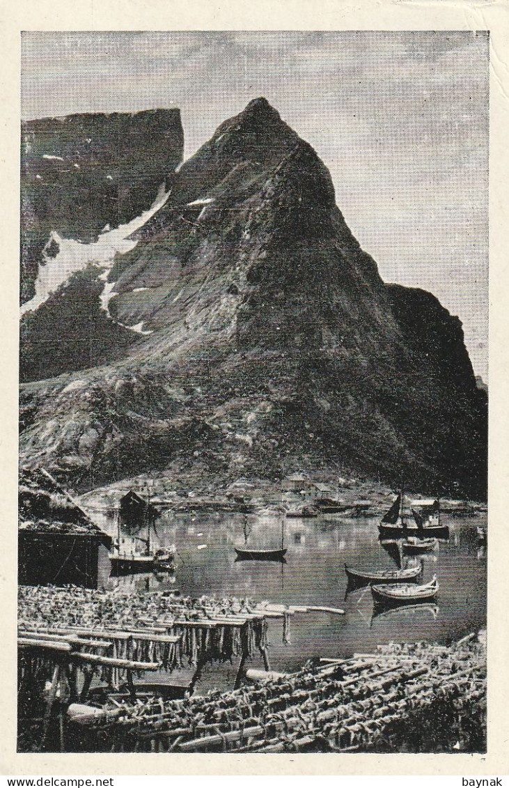 NORD NORGE  --  BOOKLET WITH 18 PHOTOS  --  ENERETT EBERH. B. OPPI - FOTO: WILSE  --  TROMSO, LOFOTEN, NORDKAPP