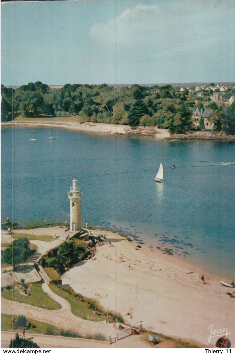 Cpsm 29 Bénodet La Plage Du Phare, Au Fond Sainte Marine - Bénodet