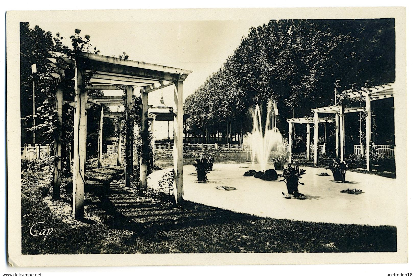 Agen - Jardins Et Pièce D'eau - Promenade Du Gravier - Agen