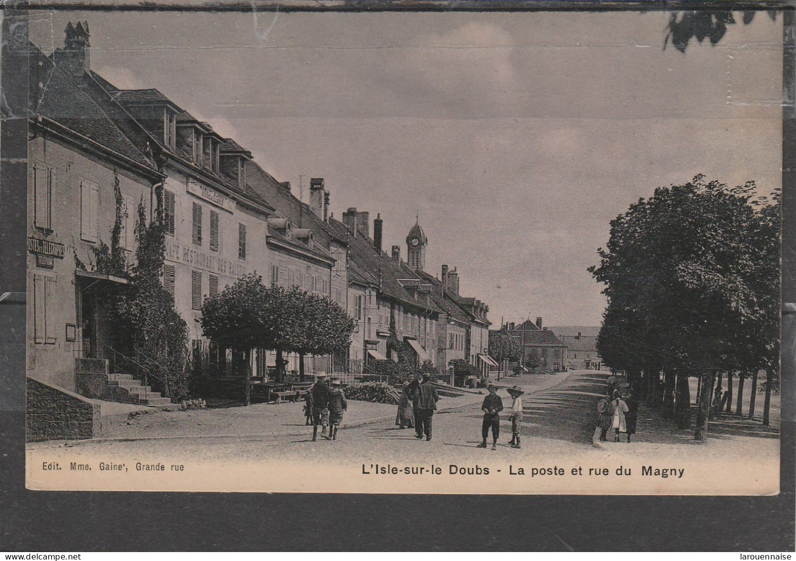 25 - L' ISLE SUR LE DOUBS - La Poste Et Rue Du Magny - Isle Sur Le Doubs