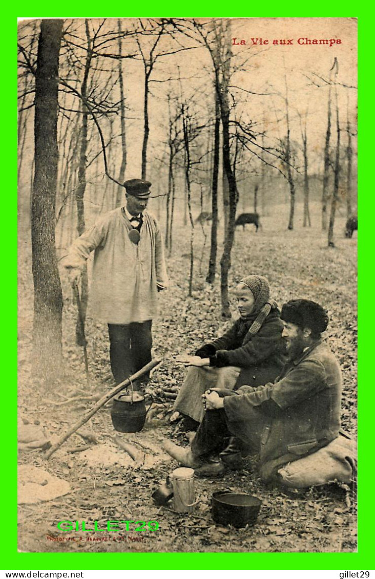 LA VIE AUX CHAMPS - UN FEUPOUR SE RÉCHAUFFER DANS LES BOIS - A. BERGERET & CIE - CIRCULÉE EN 1905 - - Autres & Non Classés