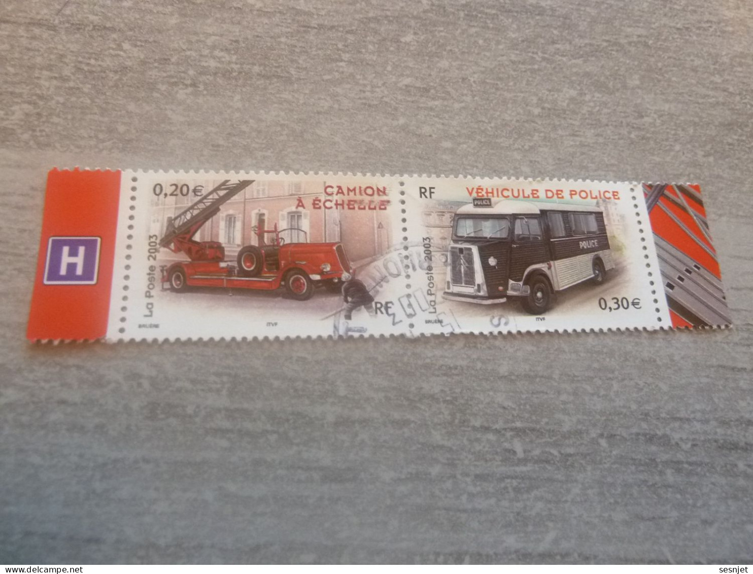 Pompiers à échelle Et Vehicule De Police - 0.20 Et 0.30 € - Yt 3611 Et 3616 - Multicolore - Oblitérés - Année 2003 - - Used Stamps