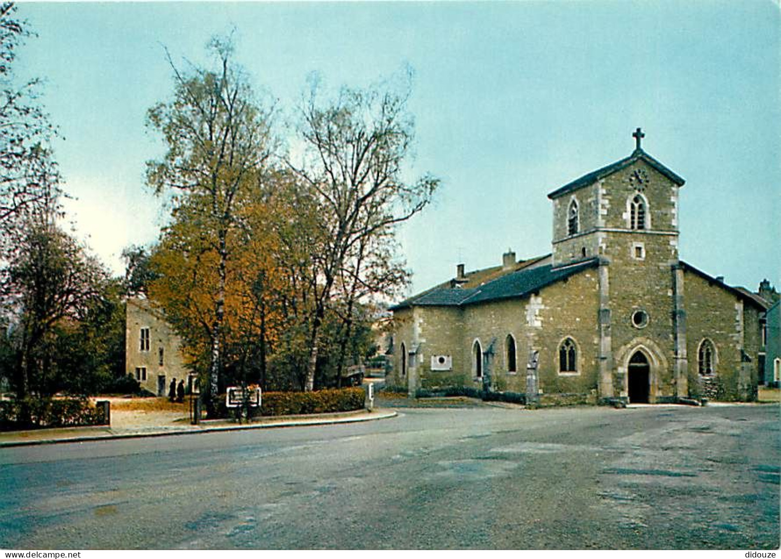 88 - Domremy La Pucelle - La Maison De Jeanne D'Arc Et L'Eglise - Carte Neuve - CPM - Voir Scans Recto-Verso - Domremy La Pucelle