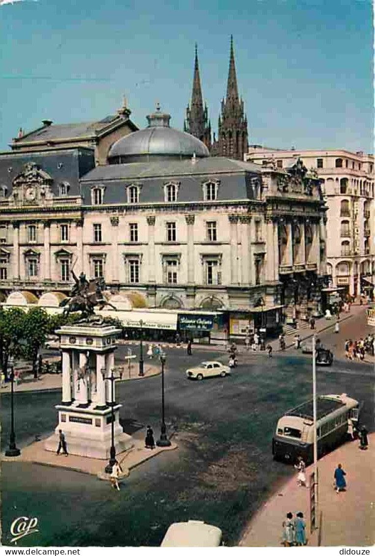 63 - Clermont Ferrand - La Place De Jaude - Le Théatre - La Cathédrale - Automobiles - CPM - Voir Scans Recto-Verso - Clermont Ferrand