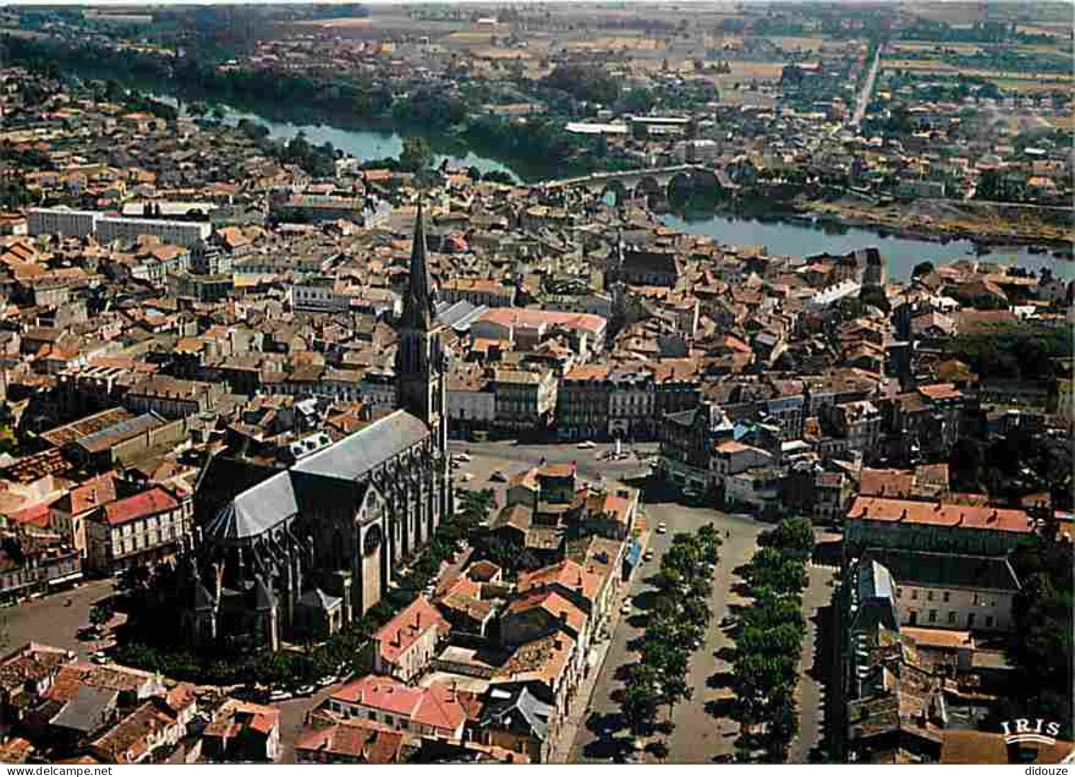 24 - Bergerac - Vue Générale Aérienne - L'Eglise - CPM - Voir Scans Recto-Verso - Bergerac