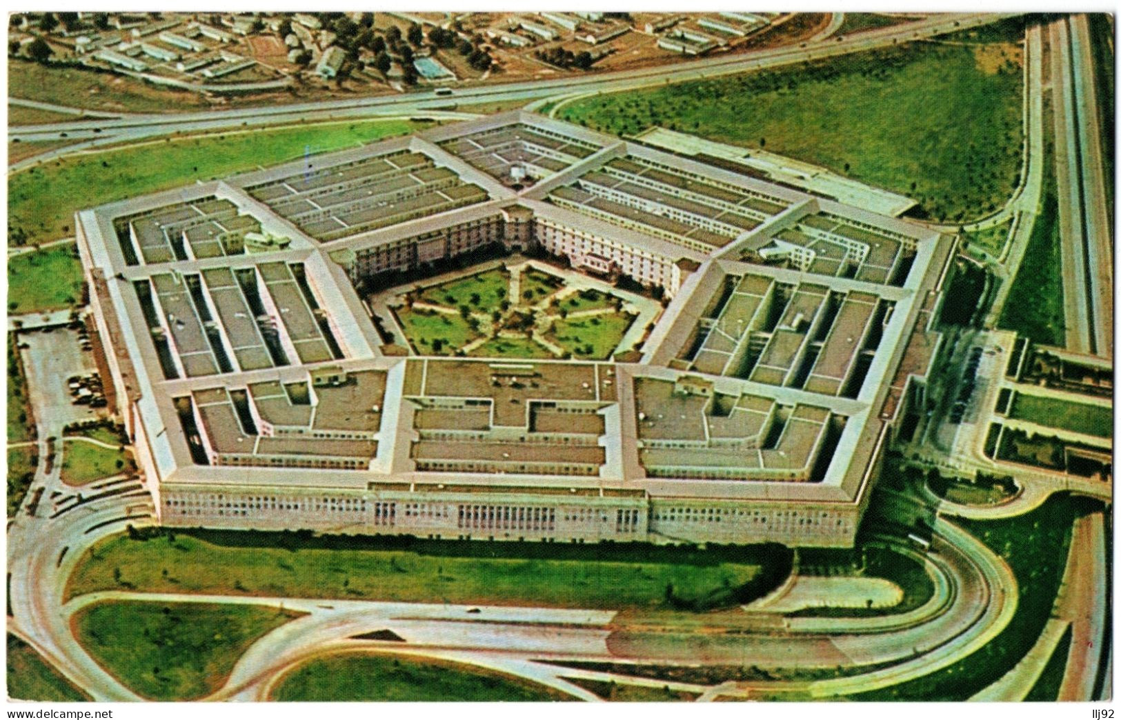 CPSM PF - USA - ARLINGTON - The PENTAGON Building - Arlington