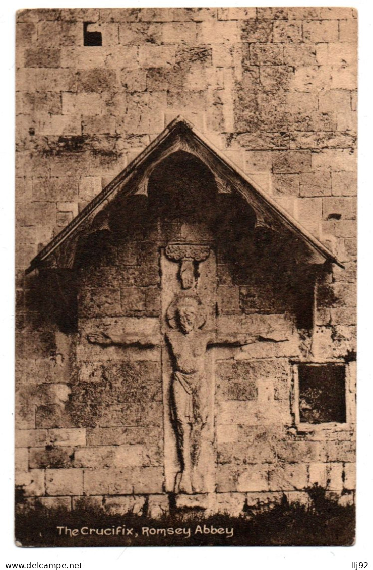 CPA ROYAUME UNI - ROMSEY Abbey - The Crucifix - Andere & Zonder Classificatie