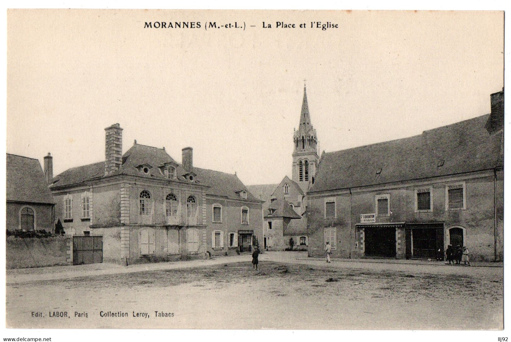 CPA 49 - MORANNES (Maine Et Loire) - La Place Et L'Eglise - Other & Unclassified