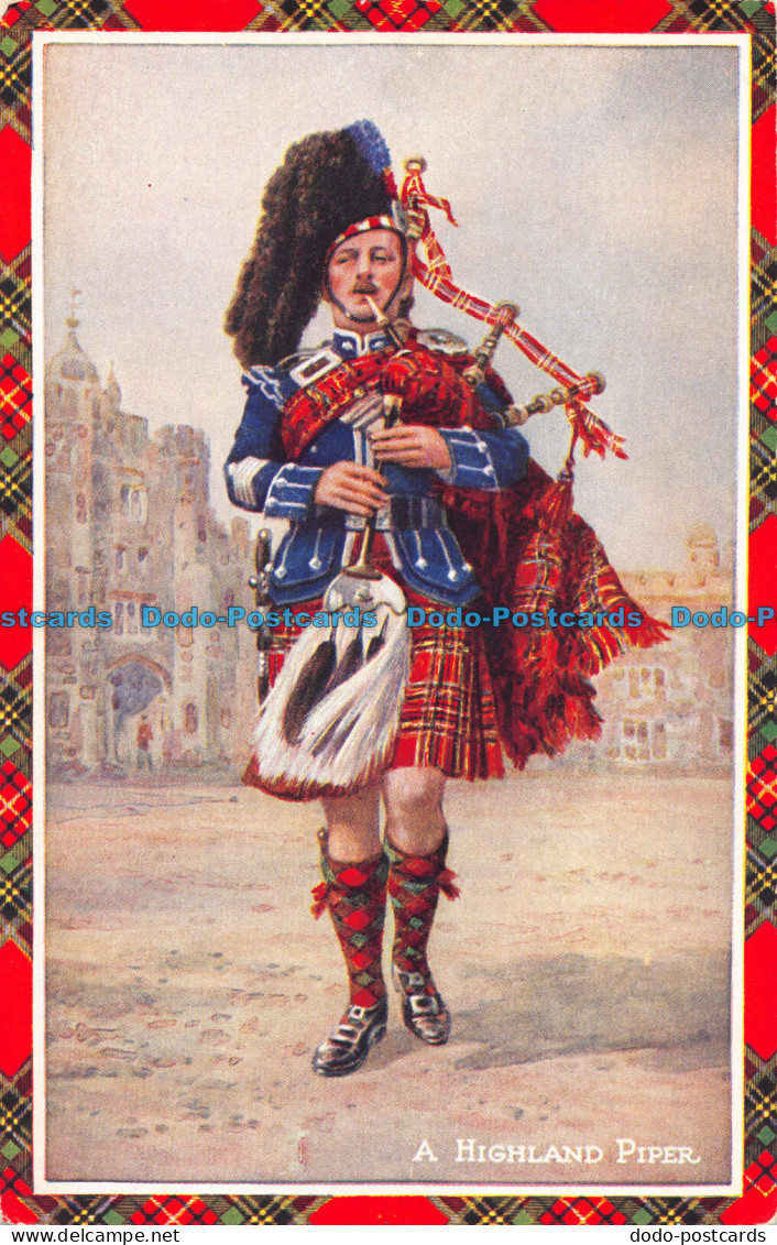R077992 A Highland Piper. Scottish Studies. Valentine - Monde