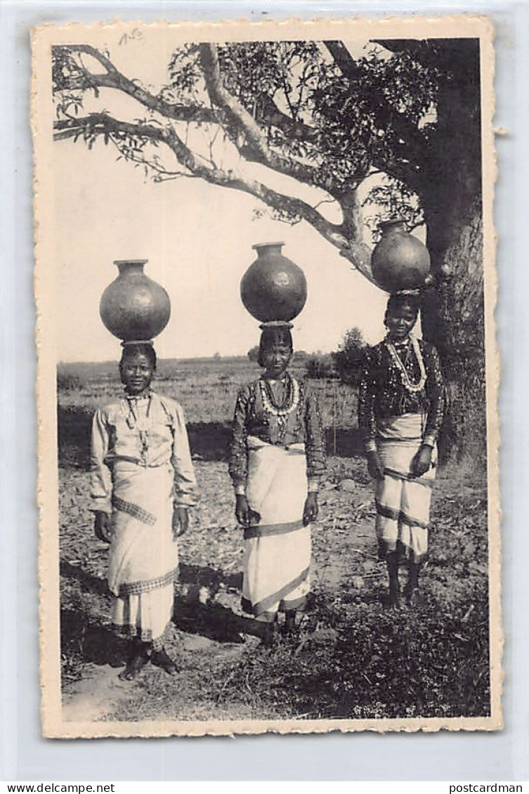 India - Kurukh Women (Oraon, Spelled Ouraonne In French) - Publ. Thill  - Indien