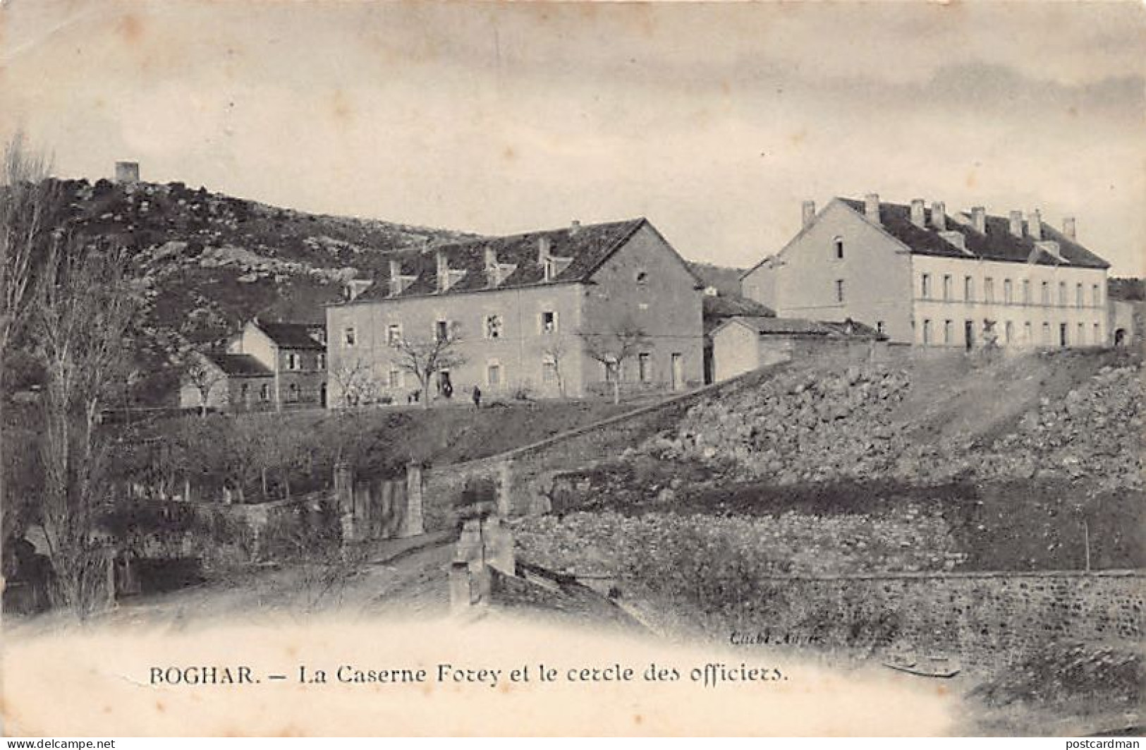 BOGHAR - La Caserne Forey Et Le Cercle Des Officiers - Other & Unclassified