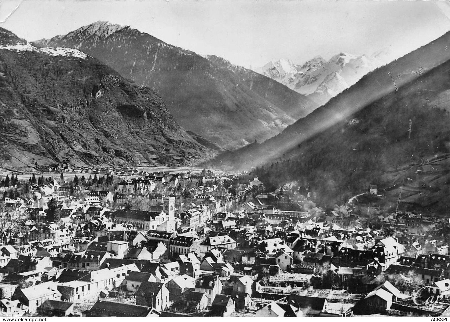 31 Bagnères-de-Luchon  Vue Générale     (Scan R/V) N°   15   \TT1499Bis - Luchon