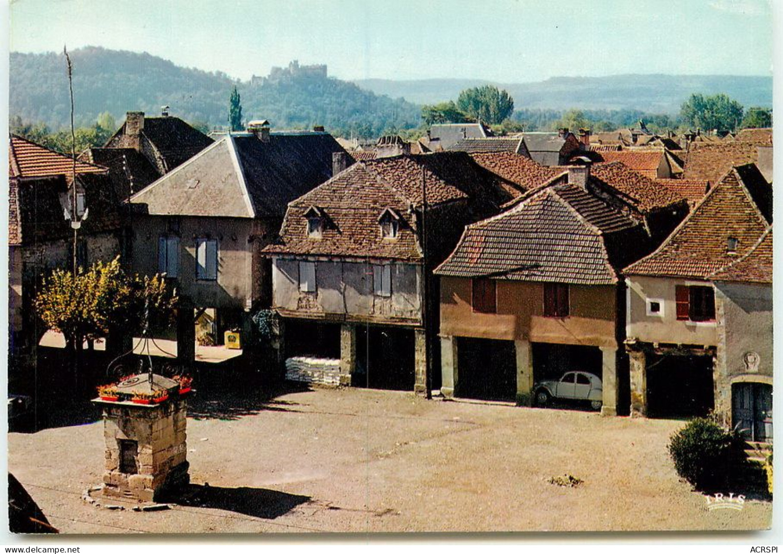 BRETENOUX En QUERCY   Place Des Couverts    TT 1483 - Autres & Non Classés