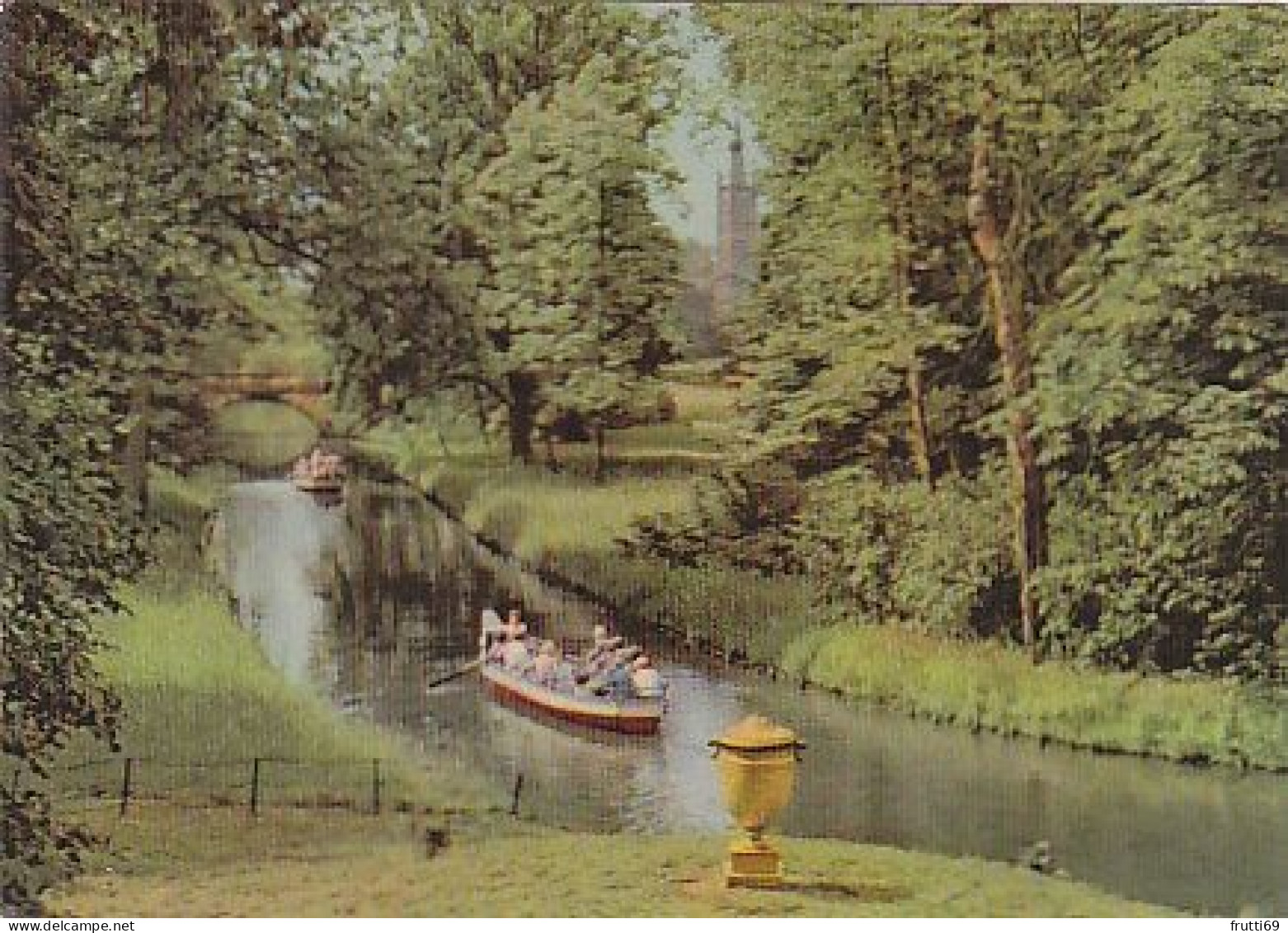 AK 211154 GERMANY - Wörlitzer Park - An Der Goldenen Urne - Woerlitz