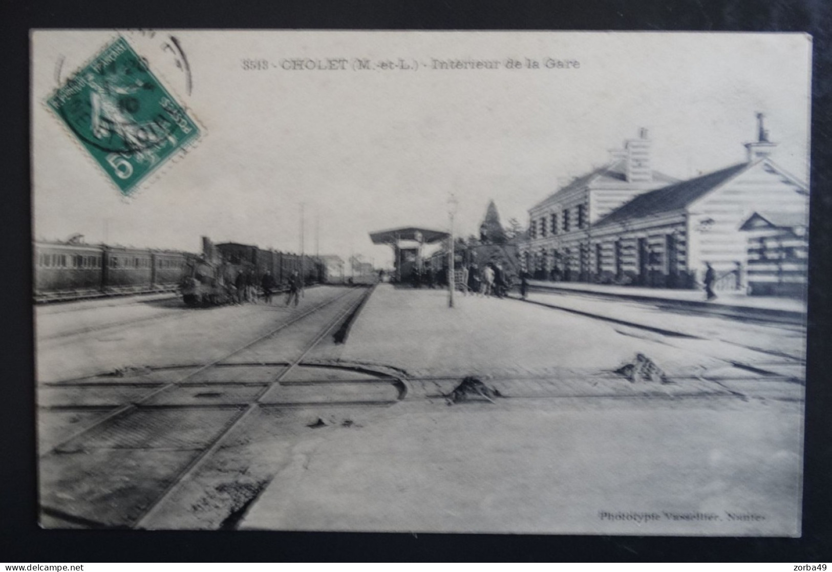 CHOLET Gare Intérieur Beau Plan Avec Locomotive Train 1910 - Cholet