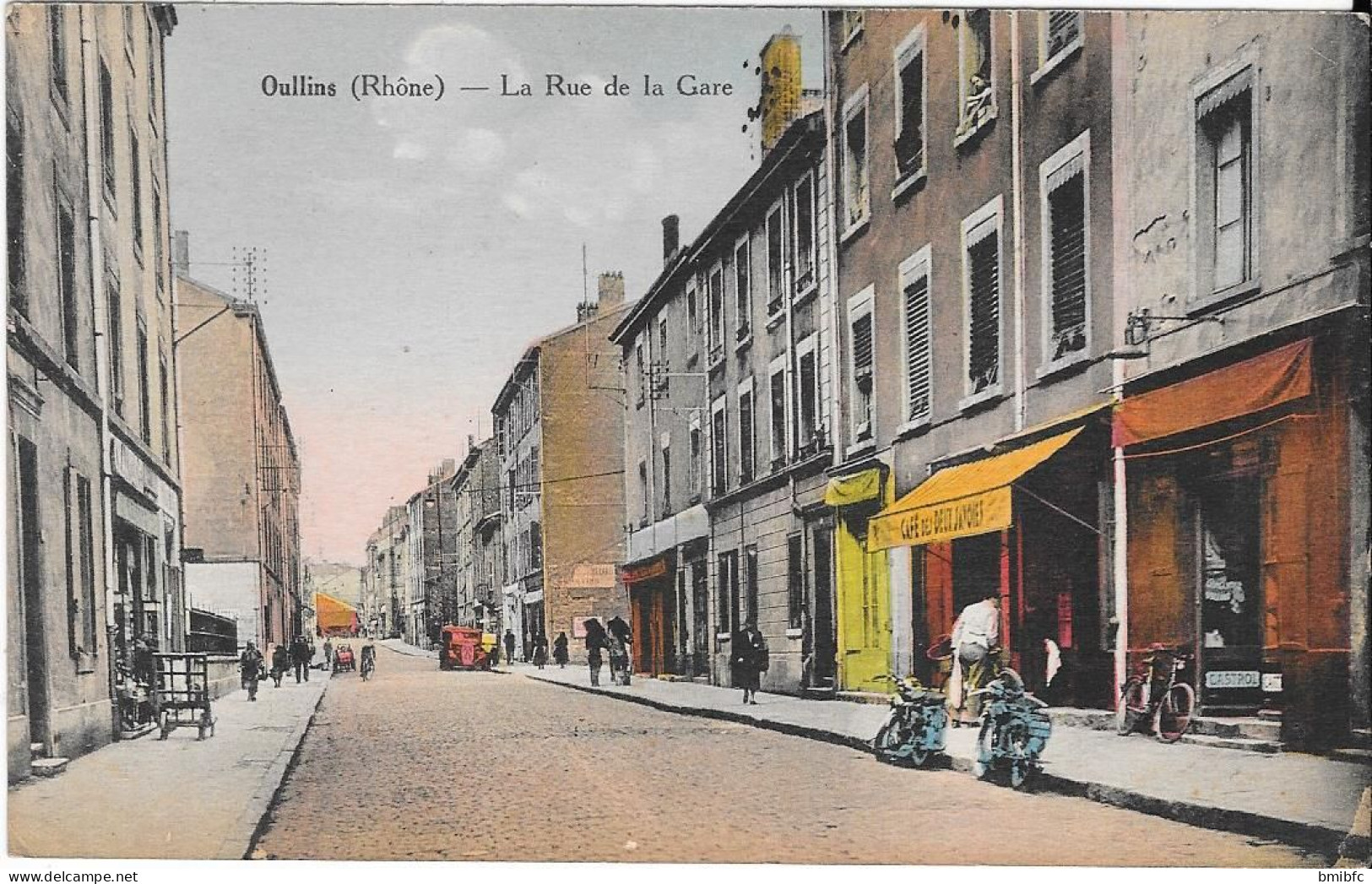 Oullins - La Rue De La Gare - Oullins