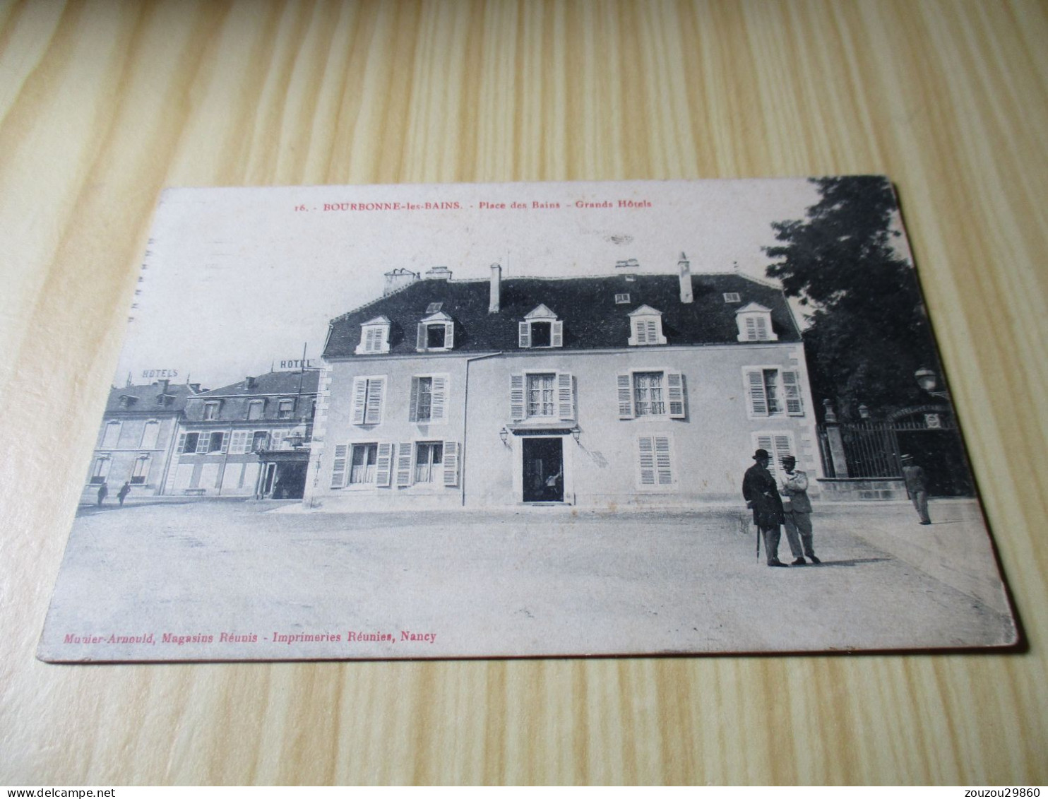 CPA Bourbonne-les-Bains (52).Place Des Bains - Grands Hôtels - Carte Animée. - Bourbonne Les Bains