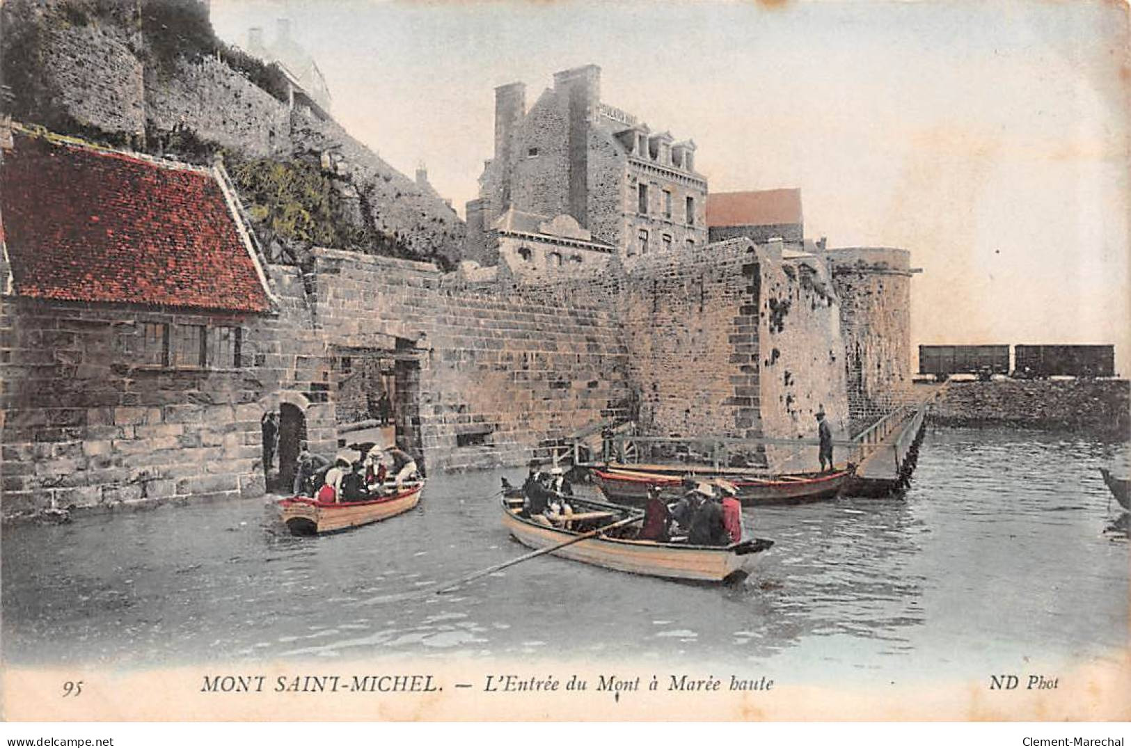 MONT SAINT MICHEL - L'Entrée Du Mont à Marée Haute - Très Bon état - Le Mont Saint Michel