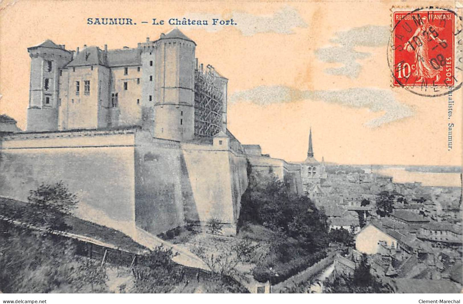 SAUMUR - Le Château Fort - état - Saumur