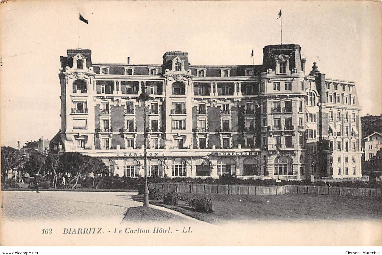 BIARRITZ - Le Carlton Hôtel - Très Bon état - Biarritz