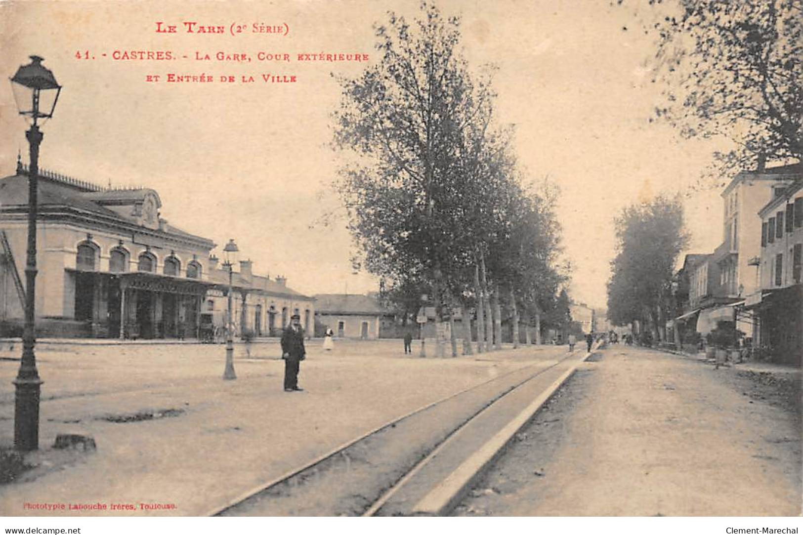 CASTRES - La Gare Et Entrée De La Ville - Très Bon état - Castres