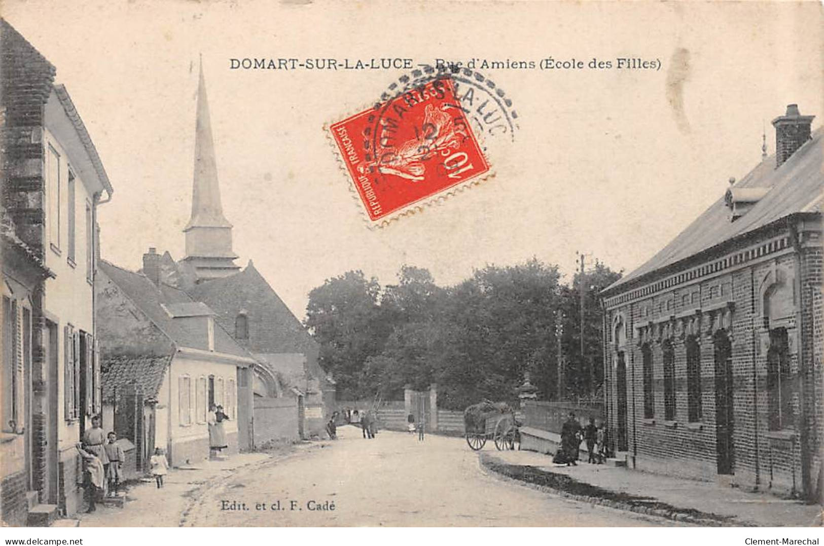 DOMART SUR LA LUCE - Rue D'Amiens - Ecole Des Filles - Très Bon état - Sonstige & Ohne Zuordnung