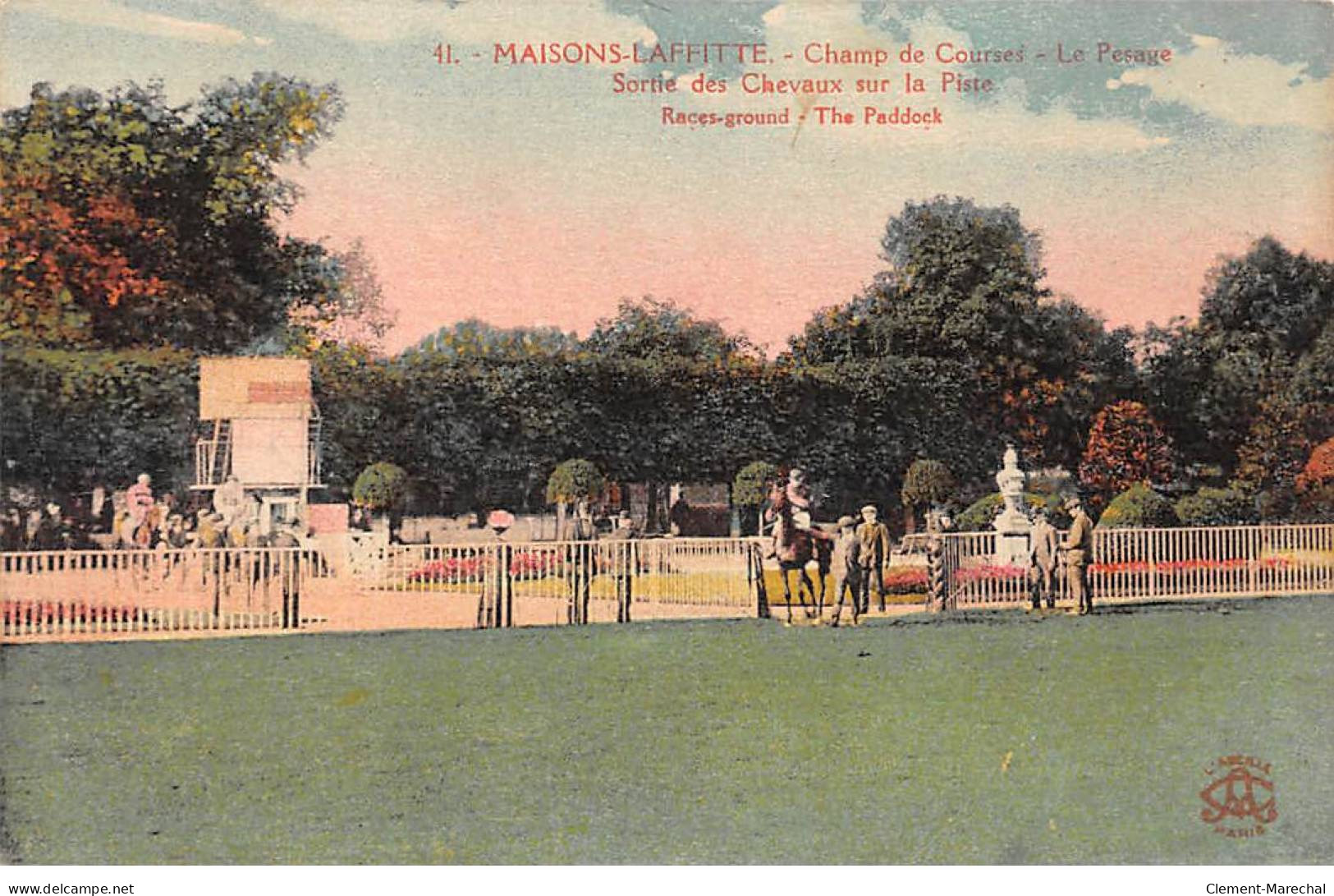 MAISONS LAFFITTE - Champ De Courses - Le Pesage - Sortie Des Chevaux Sur La Piste - Très Bon état - Maisons-Laffitte